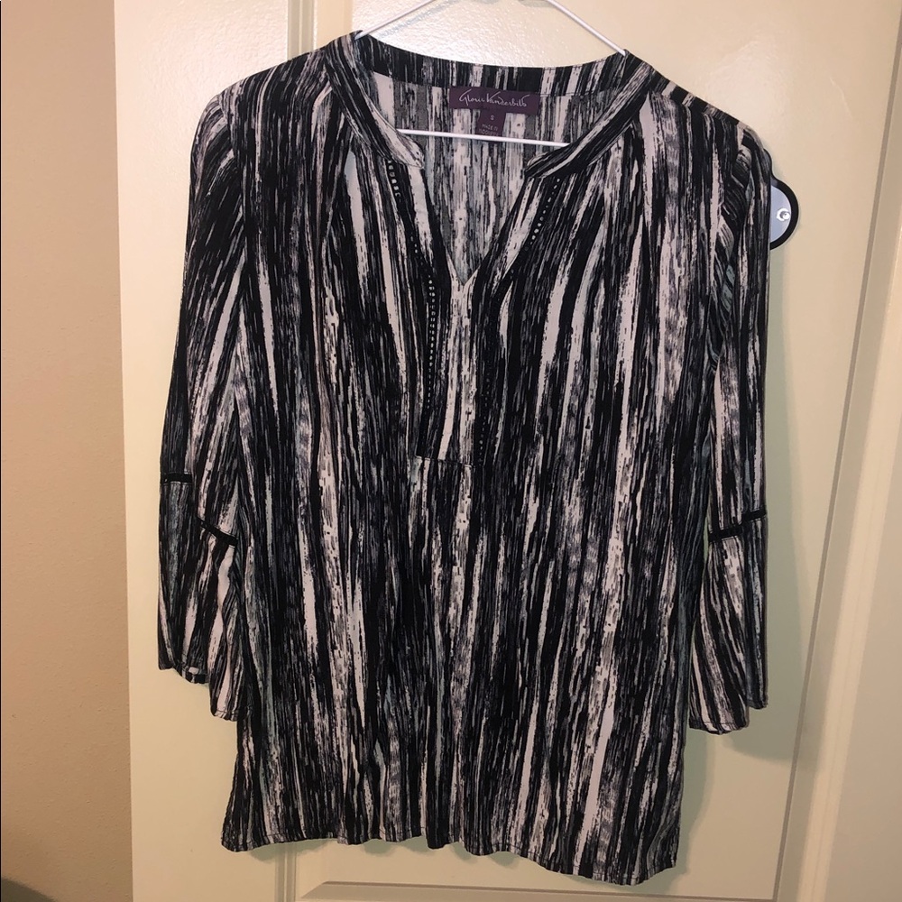 Dana Buchman Black & White Striped V-Neck Tunic Top